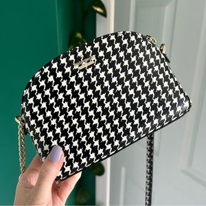 Kate Spade New York Cameron Street Houndstooth Hilli Crossbody Bag